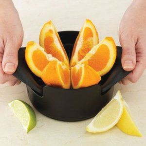 Pampered Chef Veggie Wedger